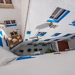 Apartamentos AR Monjardi